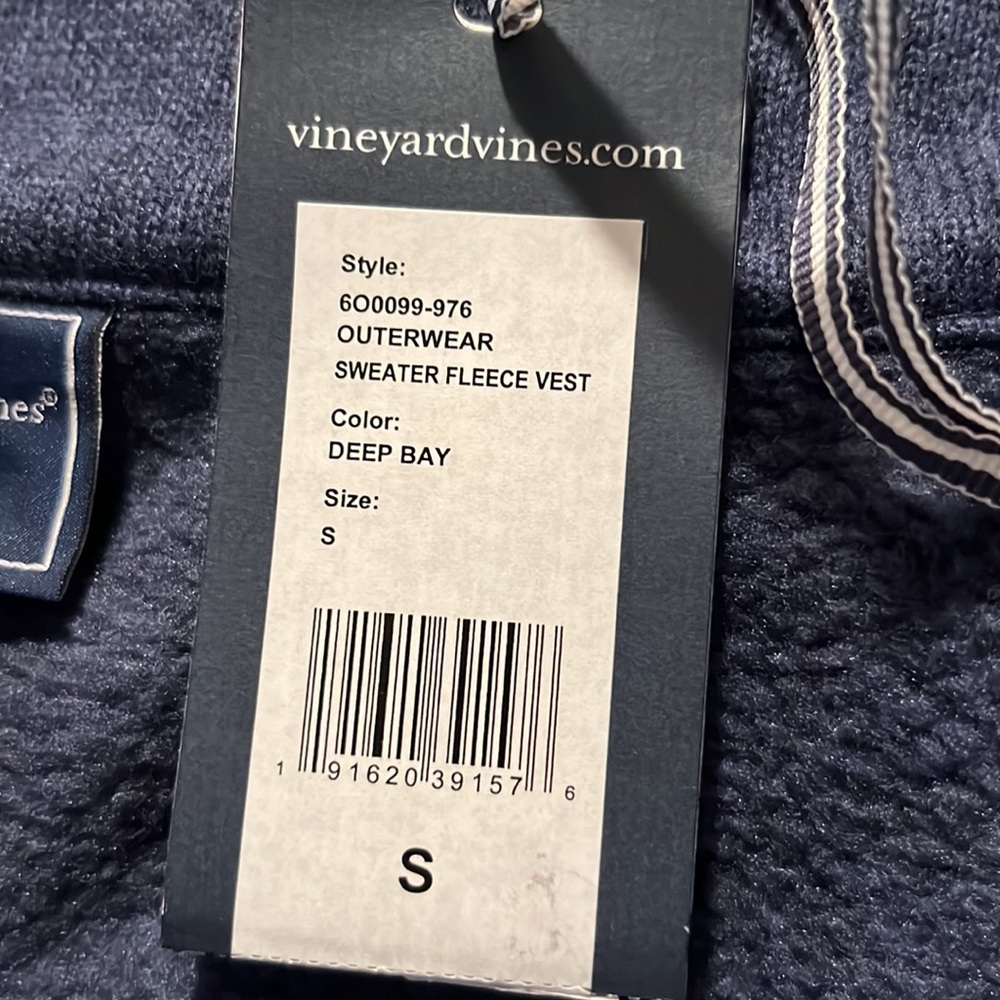 NWT Vineyard Vines Outerwear Vest - Picture 4 of 6